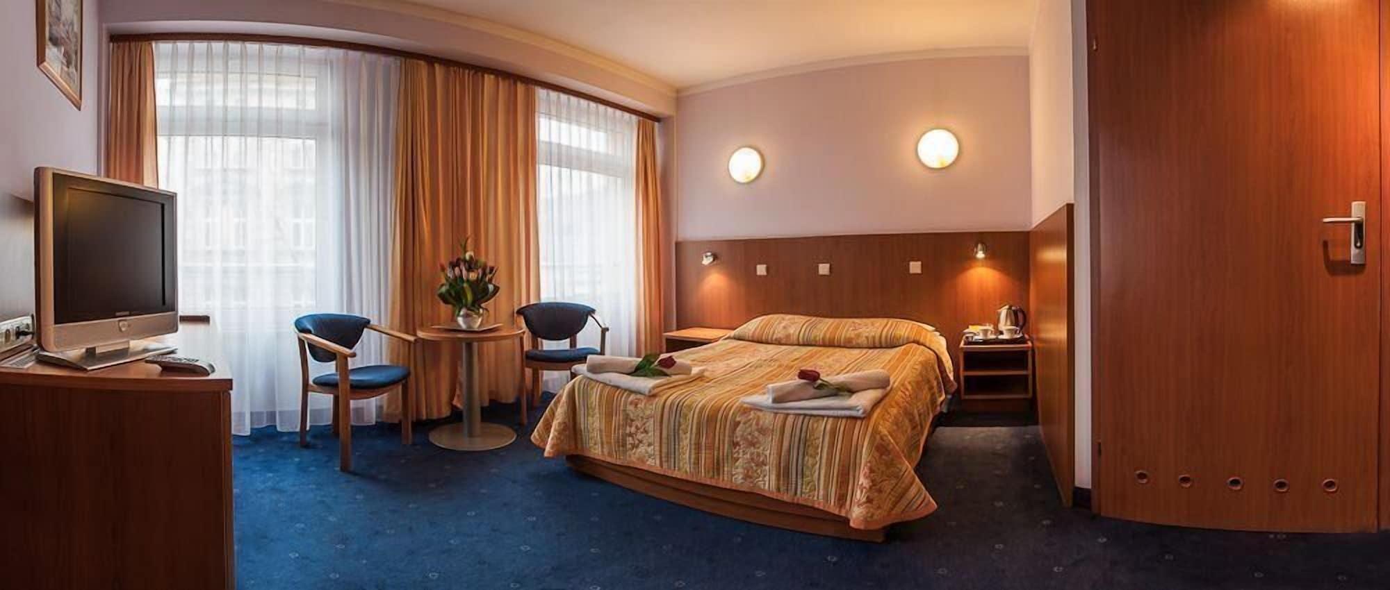 Hotel Alexander 크라쿠프 객실 사진
